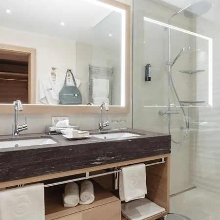 Das Ronacher Thermal Spa Hotel Hotel 5*