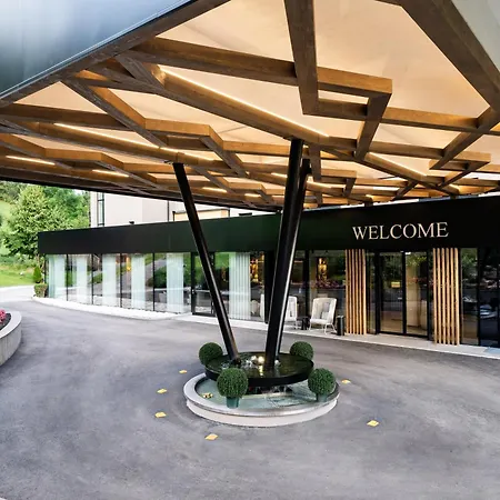 Hotel Das Ronacher Thermal Spa Hotel 5*