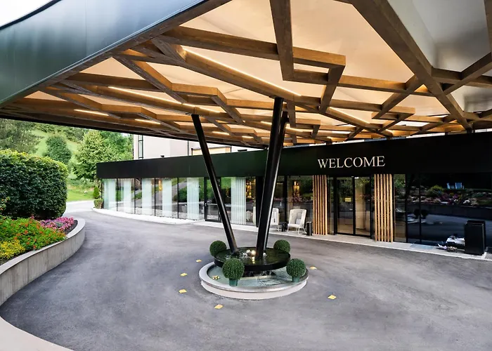 Hotel The New Ronacher Thermal Spa Hotel 5*